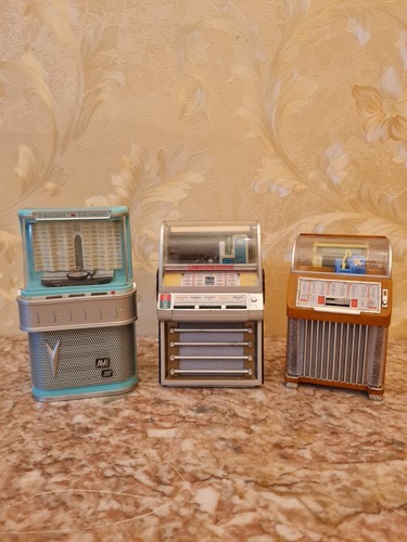 Mini juke box ami seeburg - -,